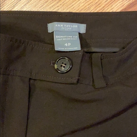 Ann Taylor signature fit brown dress pants - Picture 2 of 3